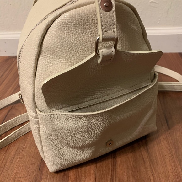 Isabella Rhea Small Leather Backpack - Picture 6 of 8